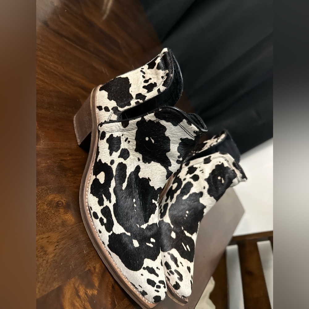 Myra size 9 Cow print boots. NWT tags
